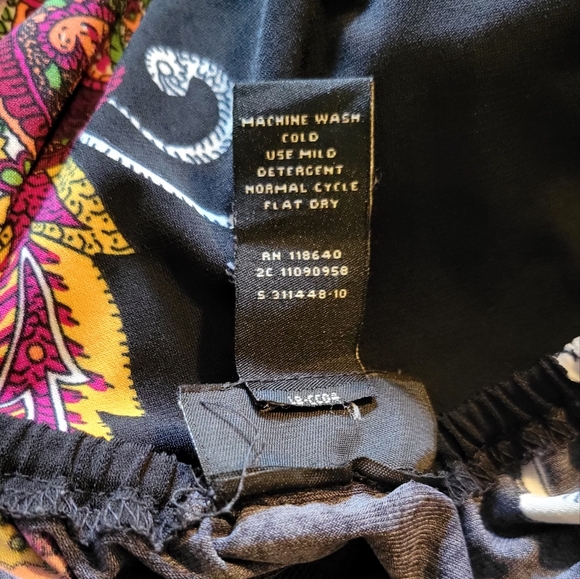 Lane Bryant, loose fit, colorful, comfortable, plus size womens, size 18-20 - Picture 7 of 7